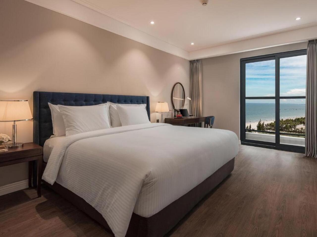 Sunrise Luxury Apartment With Ocean View Da Nang Exterior foto